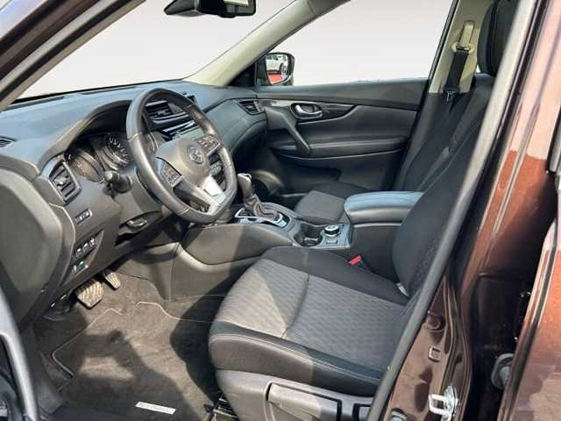 Nissan X-Trail 1.7dci 7-Sitzer Xtronic Autom. ALLRAD Rundumkameras Navi Sitzhzg. Tempomat DAB-R