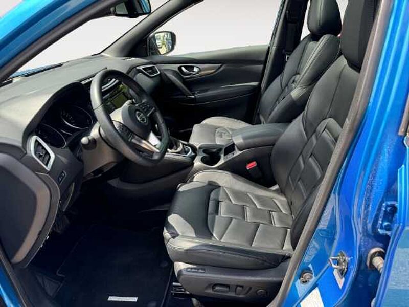 Nissan Qashqai Tekna+ EU6d-T 1.3 DIG-T 160 PS DCT Sportpaket Panorama Navi Leder Memory Sitze