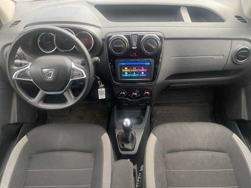 Dacia Dokker Stepway 1.6 SCe Rückfahrkamera SHZ Navi Tempomat PDC