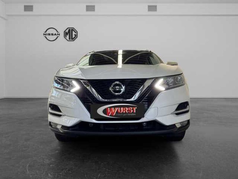 Nissan Qashqai Zama  140 PS (Schalter) AHK abn. PGD Navi 360° AVM Allwetterreifen