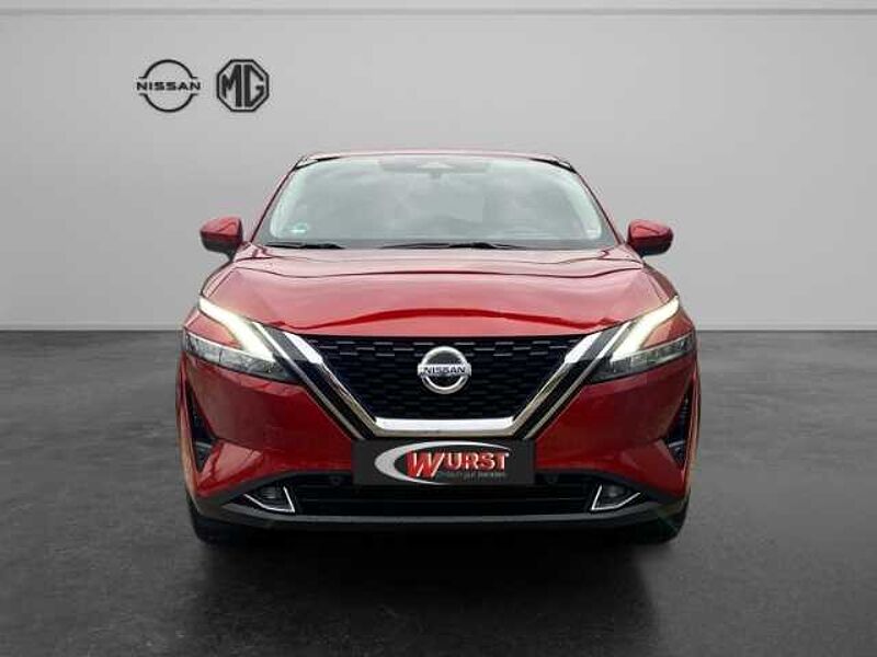 Nissan Qashqai N-Connecta 1.3 DIG-T Head up Display Winterpaket Techpaket 8x bereift