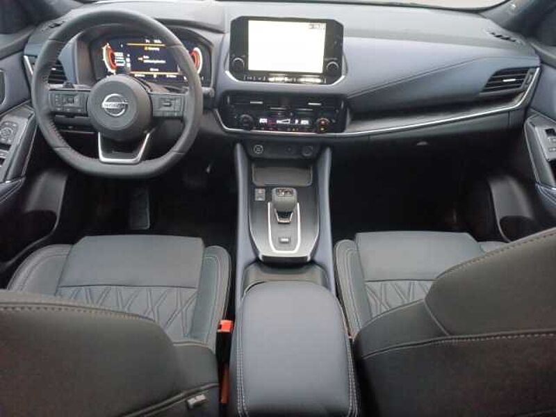 Nissan Qashqai 1.3 DIG-T EU6d  Automatik Tekna+ CarPlay AVM Sitzheizung Head-up