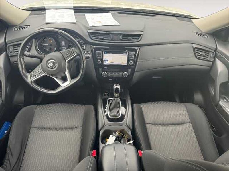 Nissan X-Trail N-Connecta 4x4 AHK EURO6 1.7 dCi LED-Scheinw. Rundumkameras Sitzheizung I-Key Nav